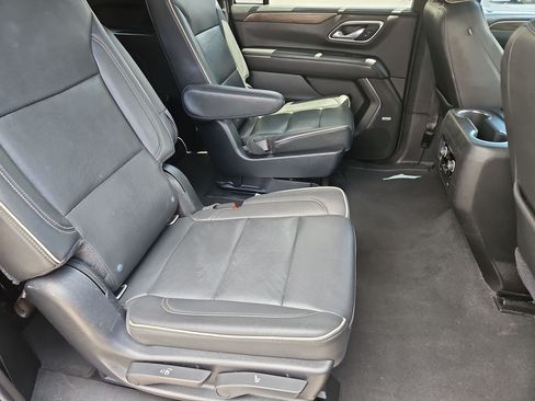 Certified 2021 Chevrolet Suburban Premier w/ Premium Package RWD image 28