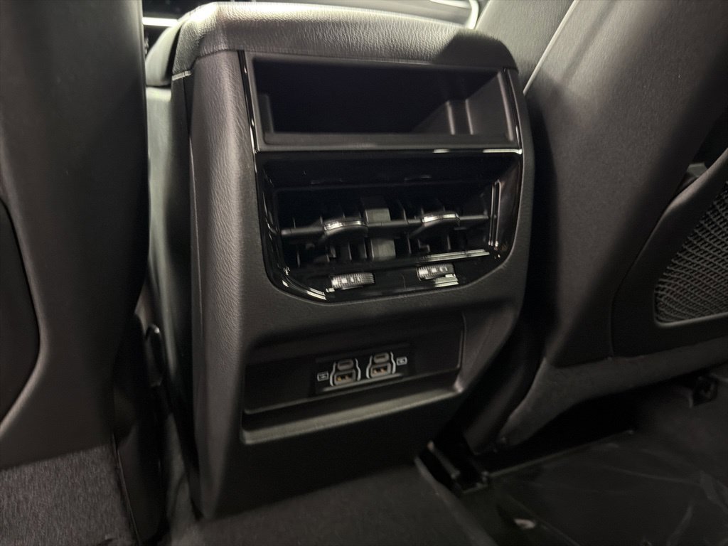 New 2026 Jeep Grand Cherokee Laredo RWD image 12