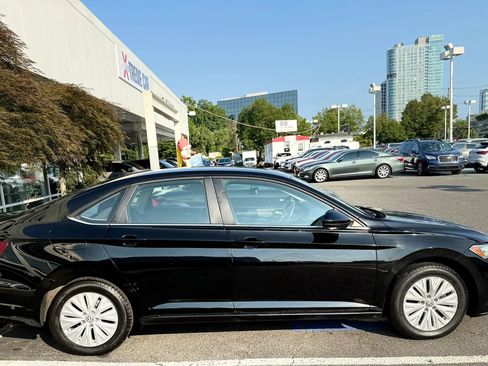 Used 2019 Volkswagen Jetta S w/ Driver Assistance Package FWD image 8
