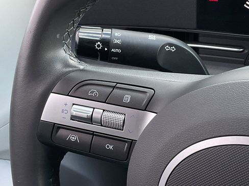 Used 2025 Hyundai Kona SEL image 22