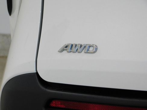 Used 2021 Toyota Sienna XLE image 81