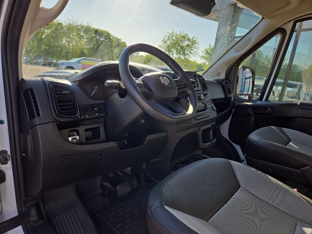 Used 2025 RAM ProMaster 2500 w/ Convenience Group FWD image 34