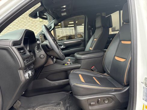 Used 2023 GMC Yukon AT4 w/ LPO, Floor Liner Package image 3