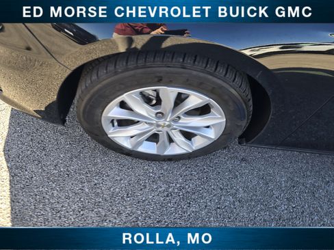 Used 2025 Chevrolet Malibu LT FWD image 9