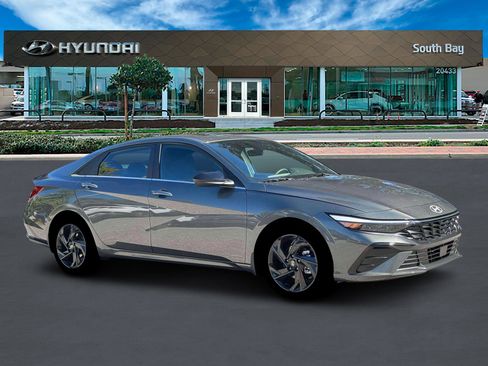 New 2026 Hyundai Elantra SEL Sport image 10