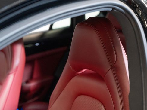 Certified 2022 Porsche Panamera 4S AWD/4WD image 24