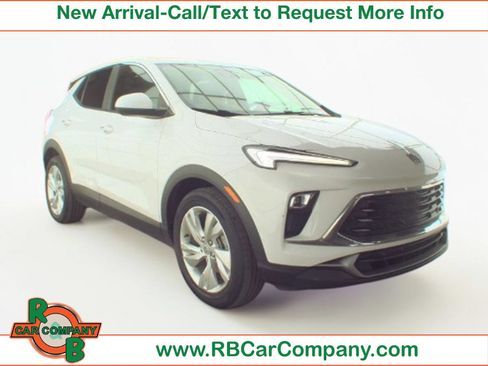 Used 2024 Buick Encore GX Preferred FWD image 1