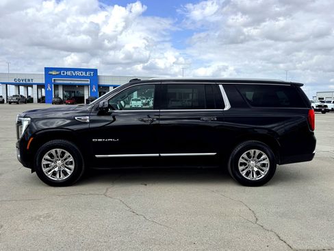 Used 2025 GMC Yukon XL Denali image 10