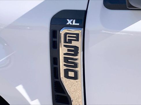 New 2026 Ford F350 XL w/ FX4 Off-Road Package AWD/4WD image 15