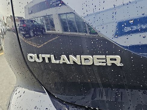 New 2026 Mitsubishi Outlander SE image 20