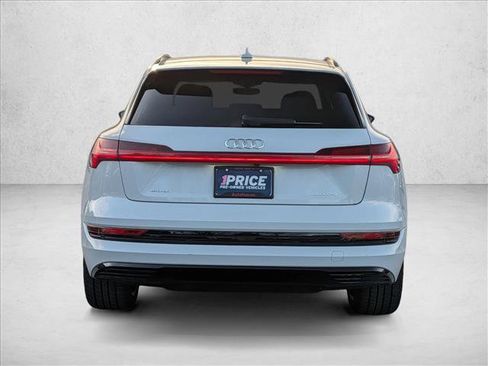 Certified 2022 Audi e-tron Premium Plus w/ Premium Plus Package image 7