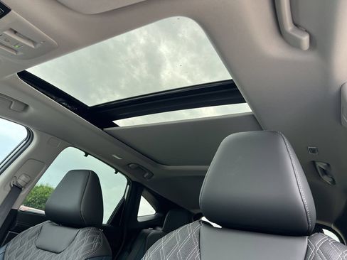 New 2026 Nissan Murano Platinum w/ Cargo Package AWD/4WD image 14