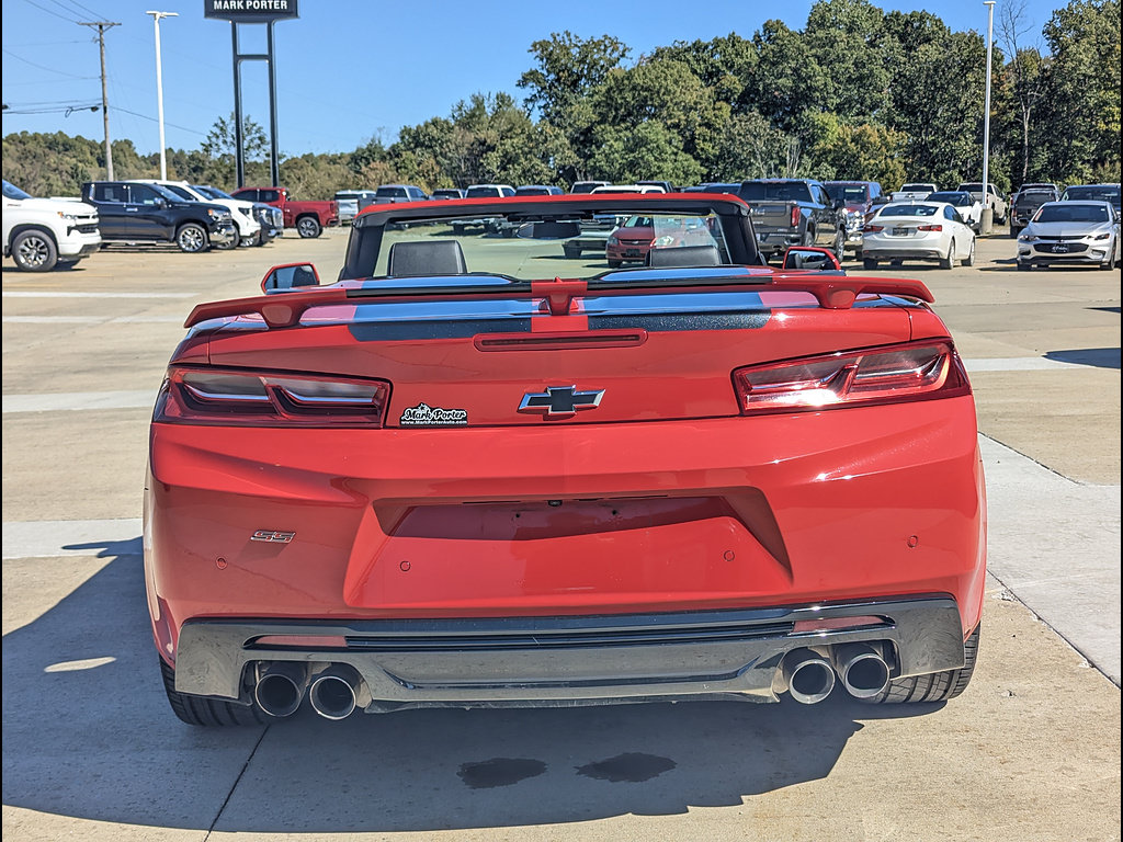 Used 2016 Chevrolet Camaro SS RWD image 8