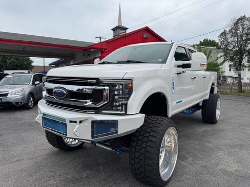 Used 2017 Ford F250 Platinum w/ Platinum Ultimate Package AWD/4WD image 1