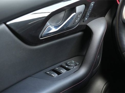 Used 2021 Chevrolet Blazer RS w/ Enhanced Convenience Package image 19