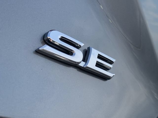 Used 2026 Toyota Camry SE FWD image 43