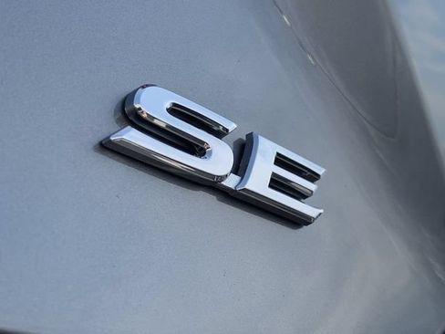 Used 2026 Toyota Camry SE FWD image 43