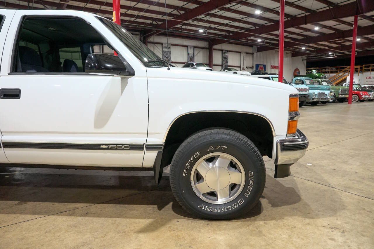 Used 1998 Chevrolet Silverado 1500 4x4 Extended Cab w/ Preferred Equipment Group 2 image 11