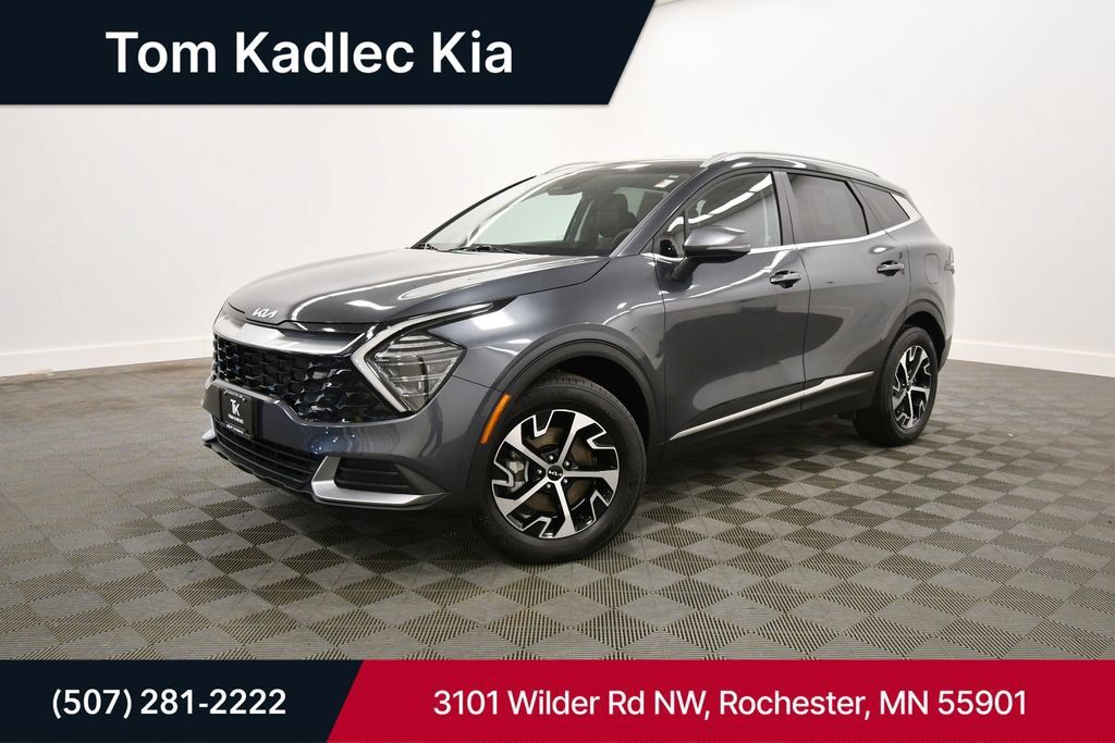 Certified 2025 Kia Sportage EX AWD/4WD image 1