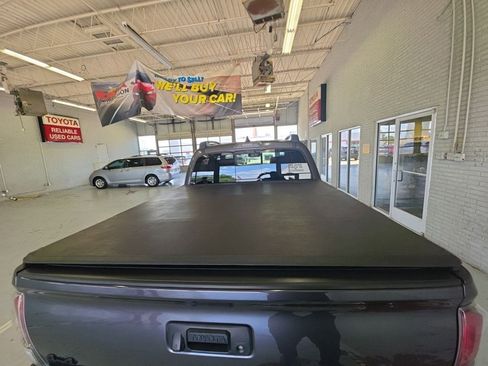 Used 2023 Toyota Tacoma TRD Pro AWD/4WD image 4