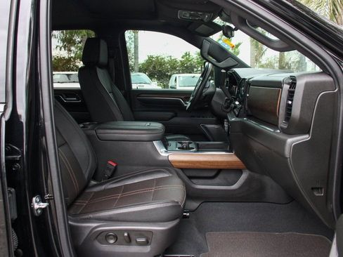 Used 2024 Chevrolet Silverado 2500 High Country w/ Technology Package image 42