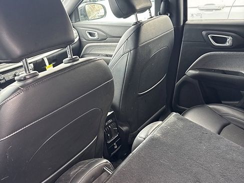 Used 2023 Jeep Compass Latitude w/ Convenience Group image 12