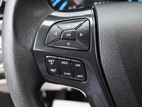 Used 2018 Ford Explorer 4WD w/ Class II Trailer Tow Package image 16