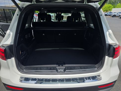 New 2026 Mercedes-Benz GLB 250 image 12