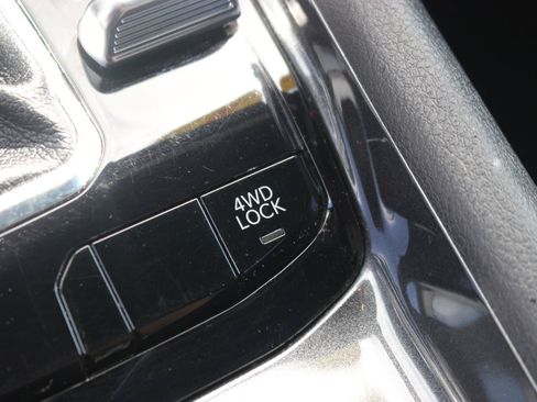 Used 2024 Jeep Compass Latitude AWD/4WD image 28