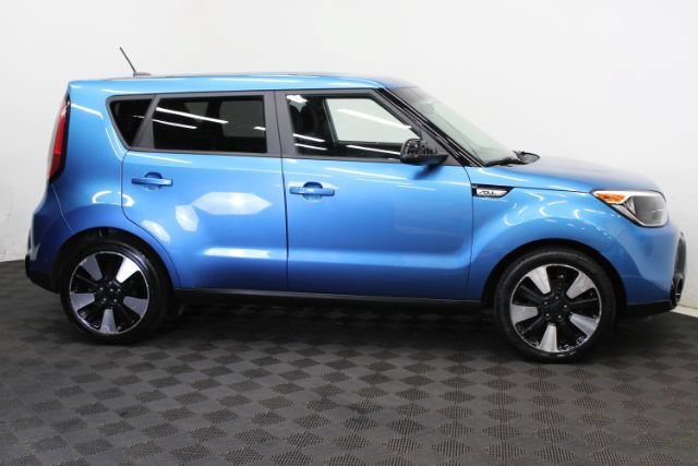 Used 2016 Kia Soul + w/ Designer's Package FWD image 4