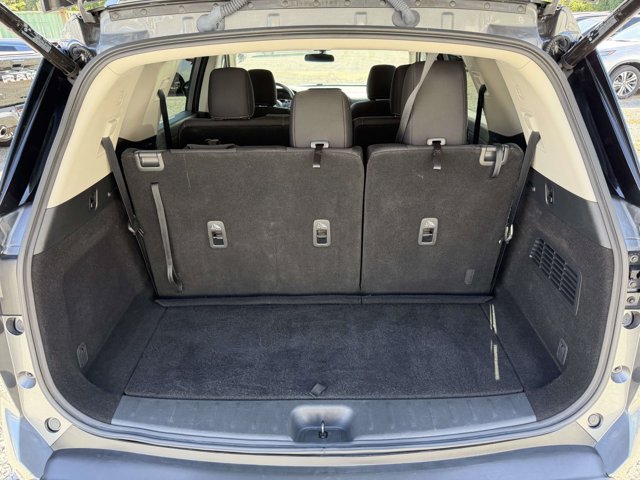 Used 2025 Nissan Pathfinder SV FWD image 14