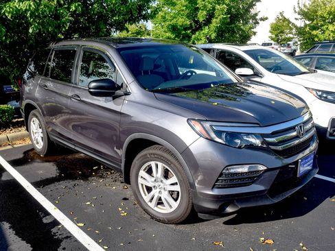 Used 2018 Honda Pilot LX image 4