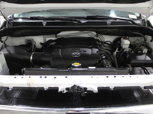 Used 2016 Toyota Tundra SR5 w/ SR5 Upgrade Package image 37