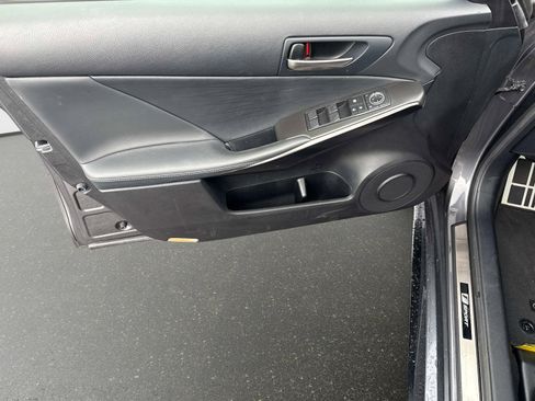Used 2022 Lexus IS 350 F Sport w/ Accessory Package RWD image 15
