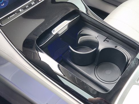 Used 2023 Mercedes-Benz EQE 350+ SUV image 19