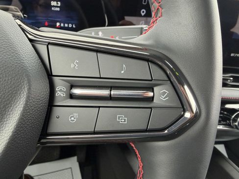 Used 2025 Chevrolet Equinox RS w/ Safety and Technology Package image 20