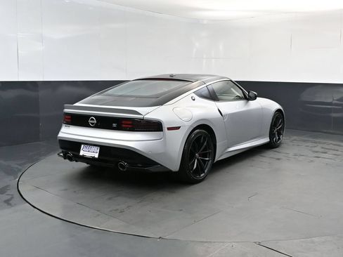 Used 2023 Nissan Z w/ Floor Mat Package (L93) RWD image 5