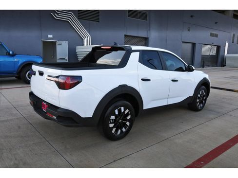 Certified 2026 Hyundai Santa Cruz SE FWD image 8