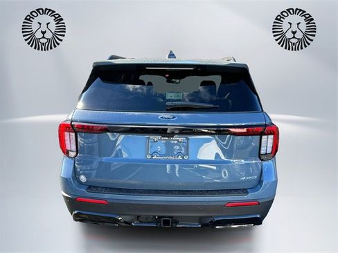 New 2026 Ford Explorer ST-Line w/ ST-Line Street Pack image 6