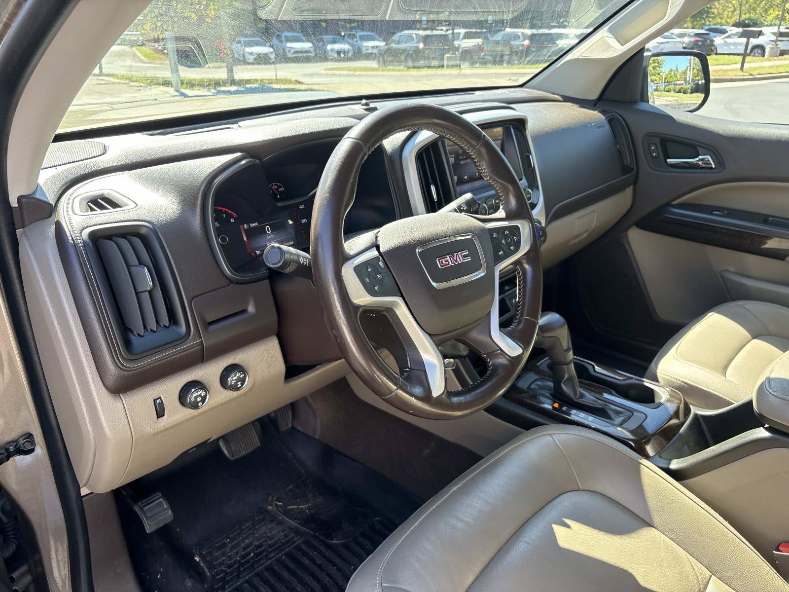 Used 2015 GMC Canyon SLT w/ Driver Alert Package AWD/4WD image 16