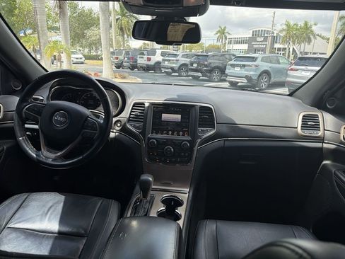 Used 2016 Jeep Grand Cherokee Limited AWD/4WD image 10