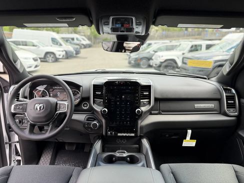 New 2026 RAM 1500 Big Horn AWD/4WD image 7