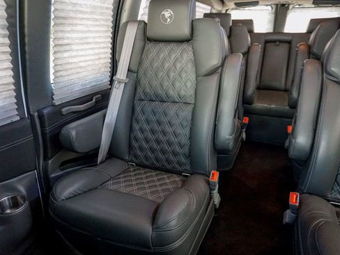 Used 2023 GMC Savana 2500 Extended image 40