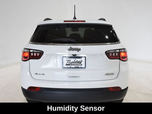 Used 2025 Jeep Compass Latitude w/ Sun & Sound Group AWD/4WD image 5
