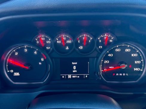 Used 2025 Chevrolet Silverado 3500 W/T image 17