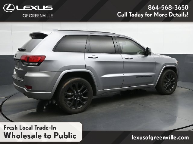 Used 2020 Jeep Grand Cherokee Altitude RWD image 4
