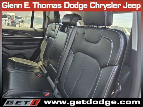 Used 2023 Jeep Grand Cherokee Limited w/ Black Appearance Package RWD image 27