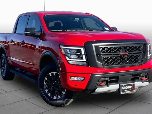 Used 2021 Nissan Titan PRO-4X w/ Pro-4x Convenience Package AWD/4WD image 3