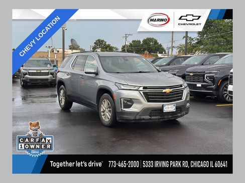Used 2023 Chevrolet Traverse LT FWD image 1