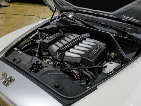 Used 2016 Rolls-Royce Wraith RWD image 38